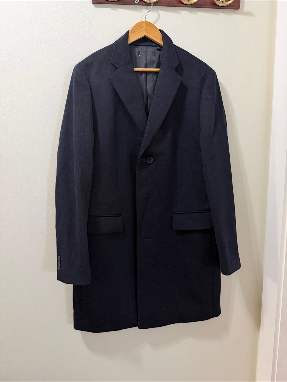 Men's Black Overcoat Jacket - Classic Single-Breasted Size L